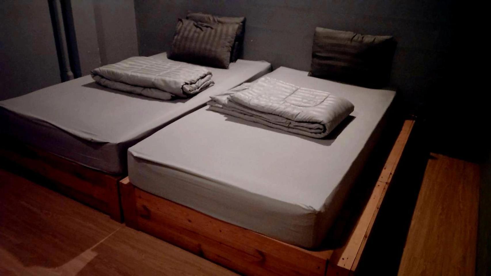Youyen Hostel Бангкок Екстер'єр фото
