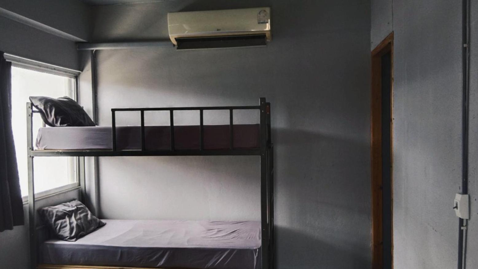 Youyen Hostel Бангкок Екстер'єр фото